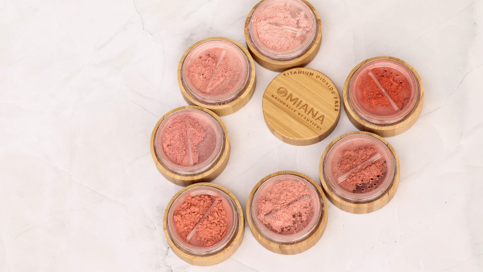 Finding The Best Talc-Free Makeup From Omiana