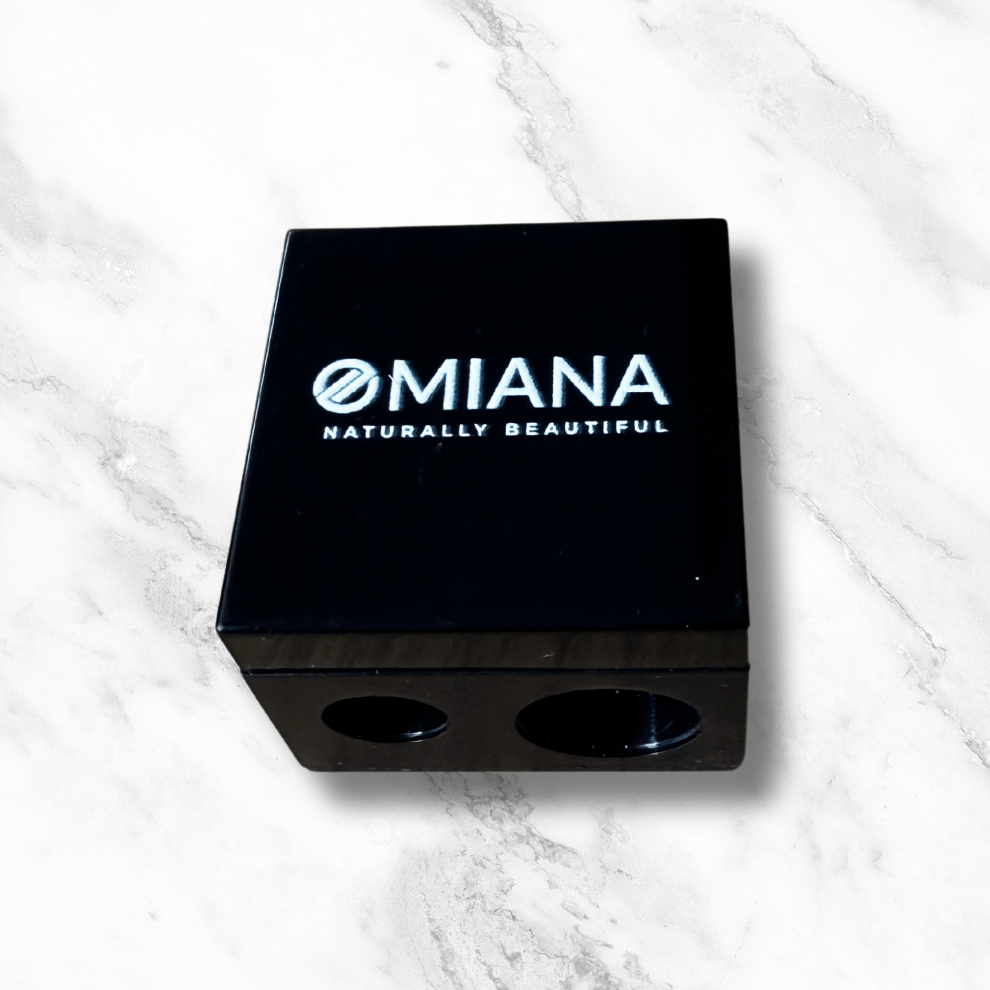 Omiana dual barrel makeup pencil sharpener